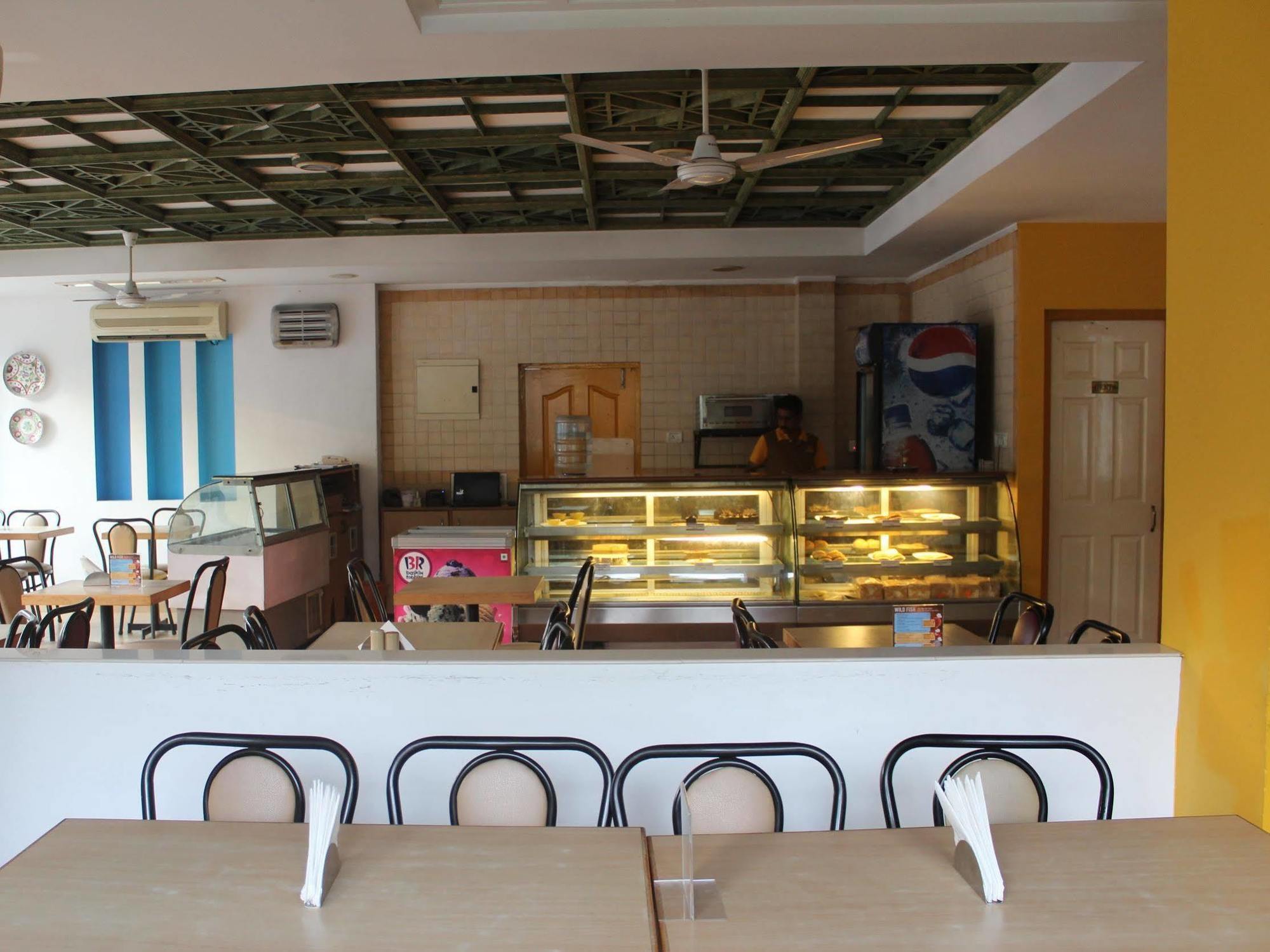 阿巴德酒店 Kochi 外观 照片